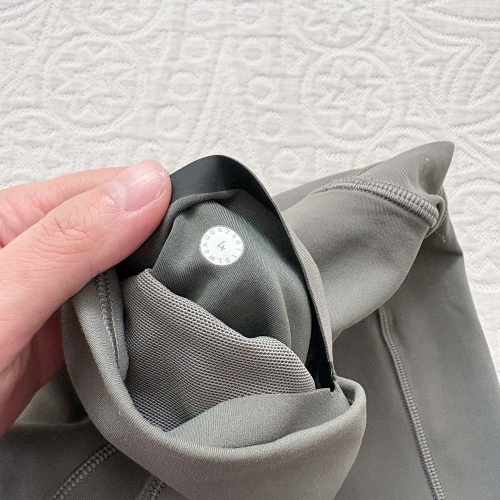 Lululemon In Movement Everlux Crop Leggings (20" Inseam) - Picture 6 of 7